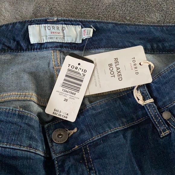 NWT size 20R Relaxed bootcut jean from Torrid - Picture 6 of 6